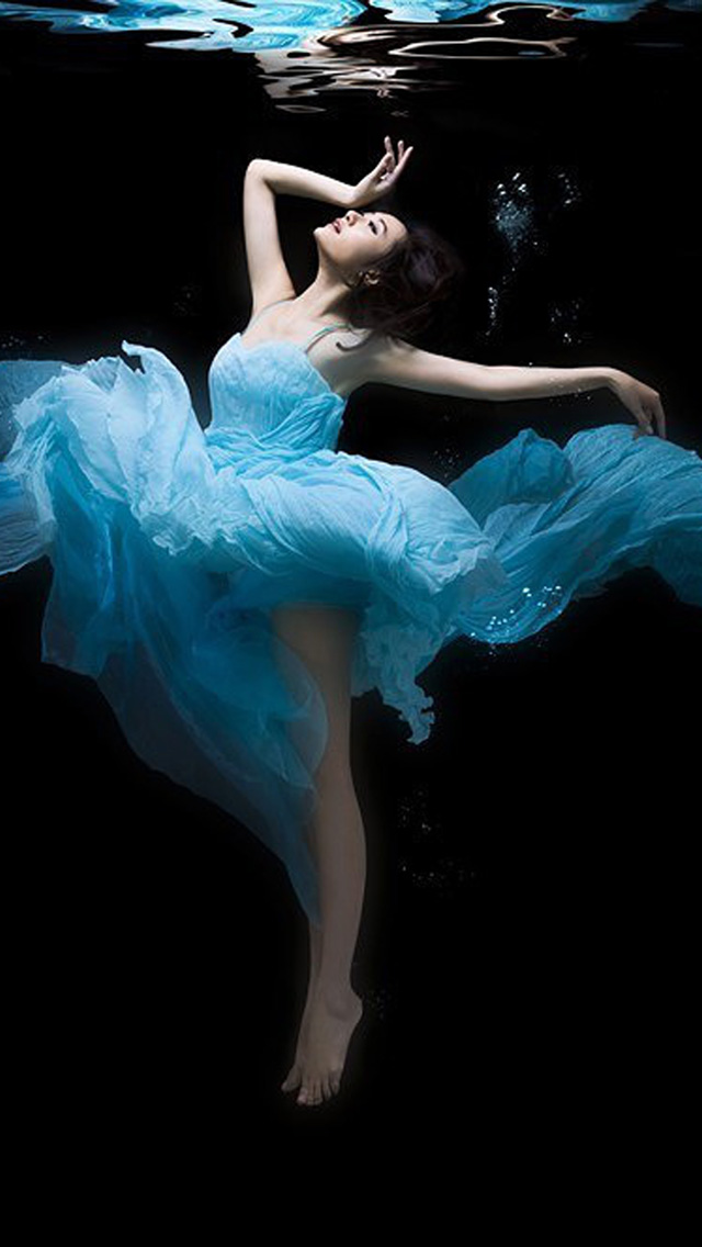 Water Dance iPhone Wallpaper Dancing Girl HD