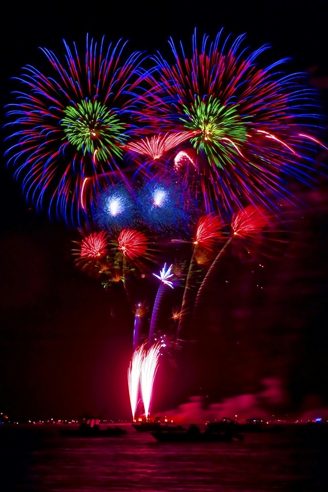 Fireworks Lights iPhone Wallpaper And 4s