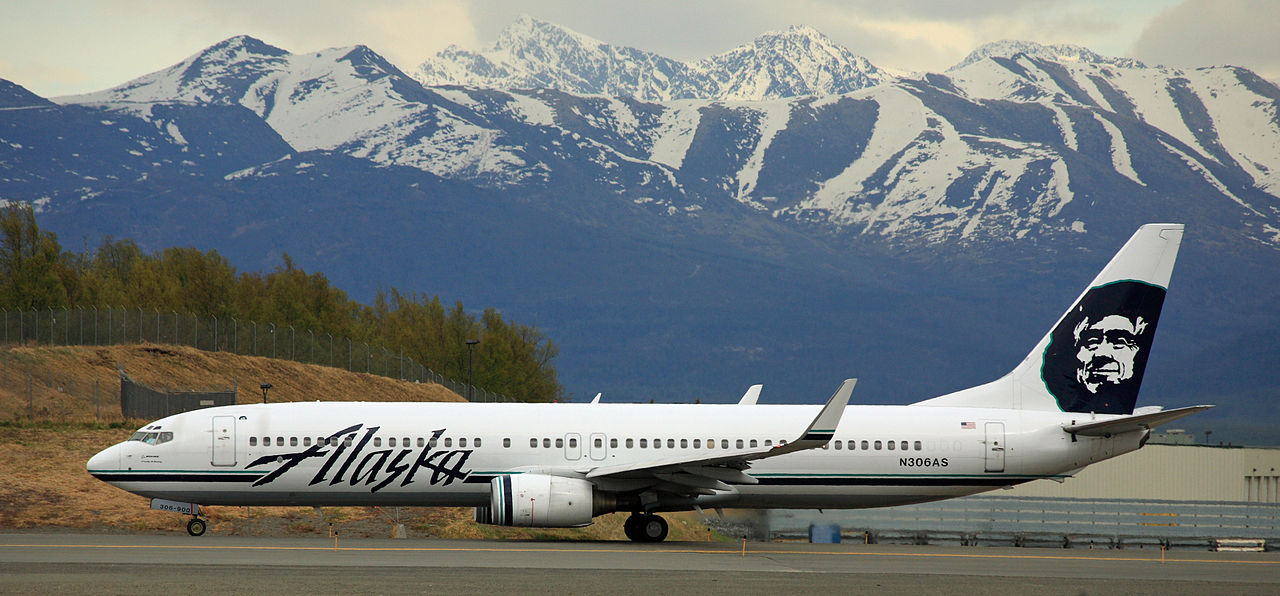 File Alaska Air With The Chugach Mountains In Background