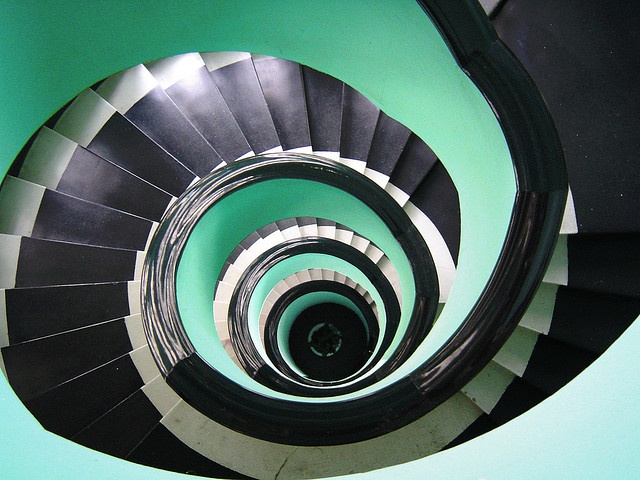 Dorothy Draper Spiral Stair