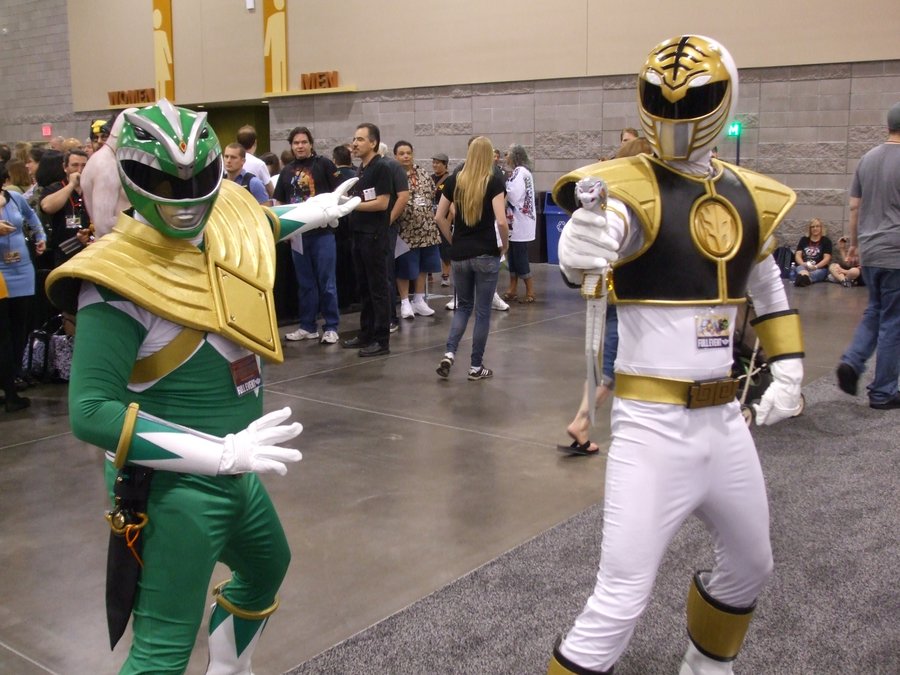Green And White Rangers By Gear25