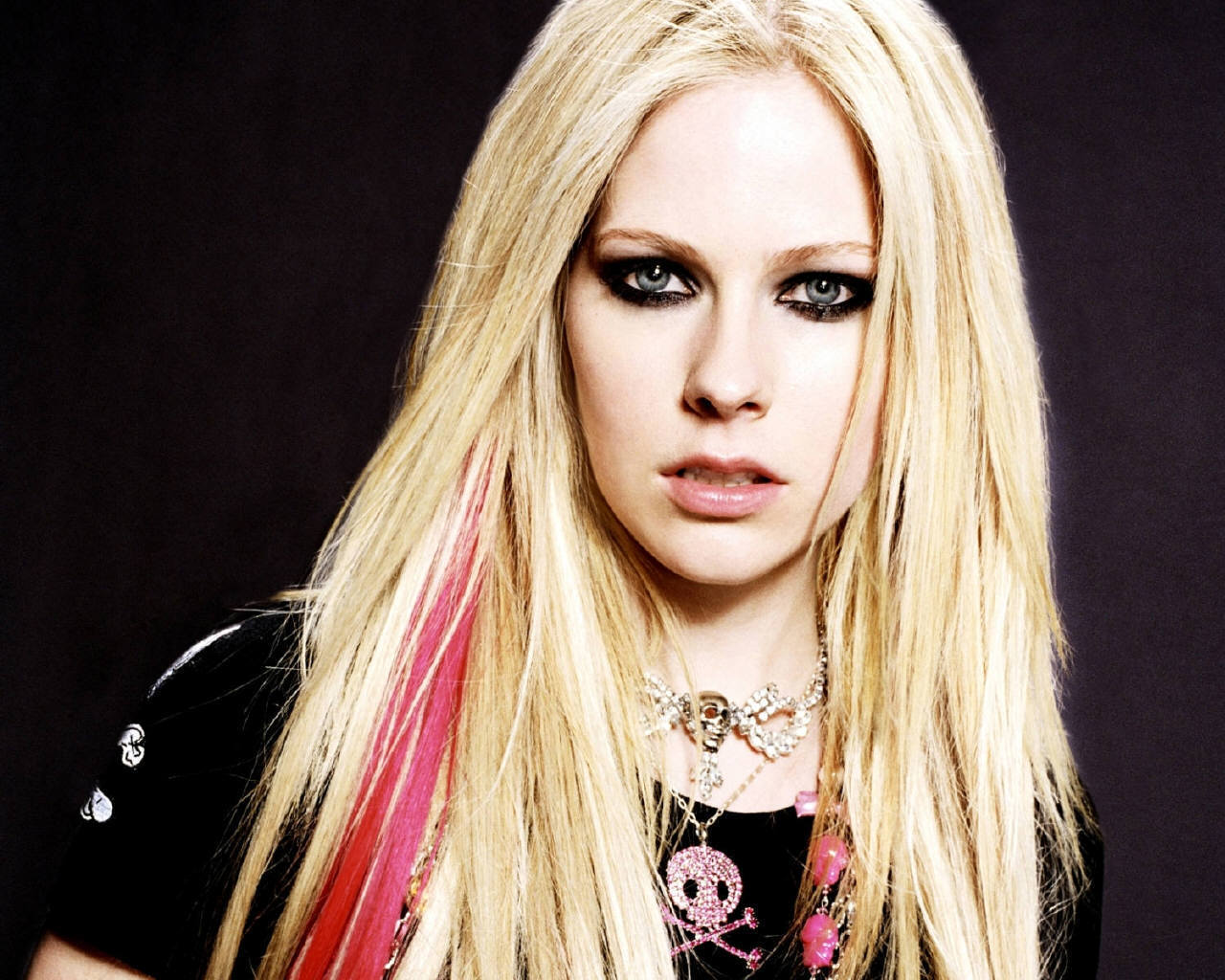 Pics Photos Avril Lavigne Wallpaper