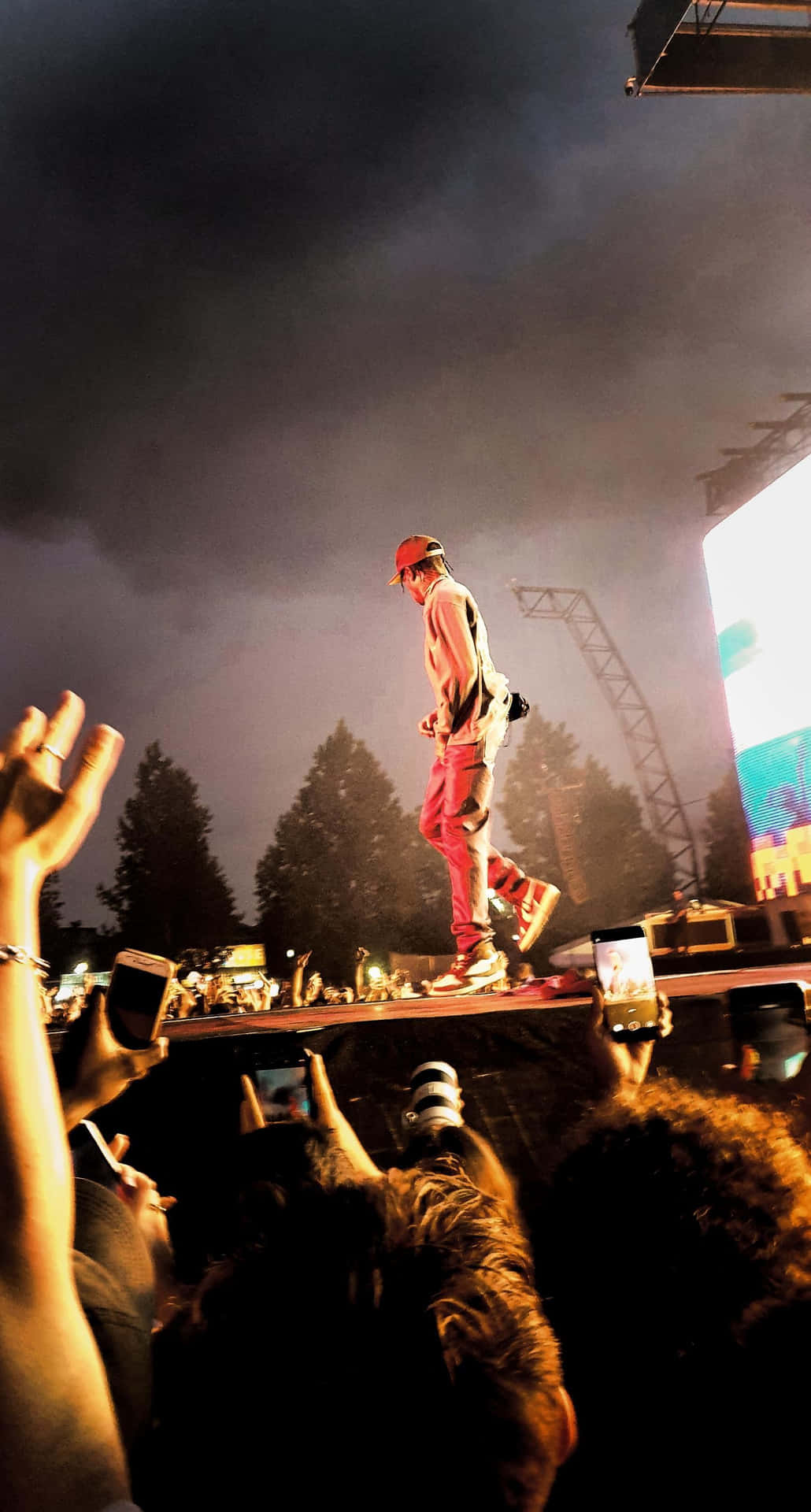 Travis Scott Concert Wallpaper