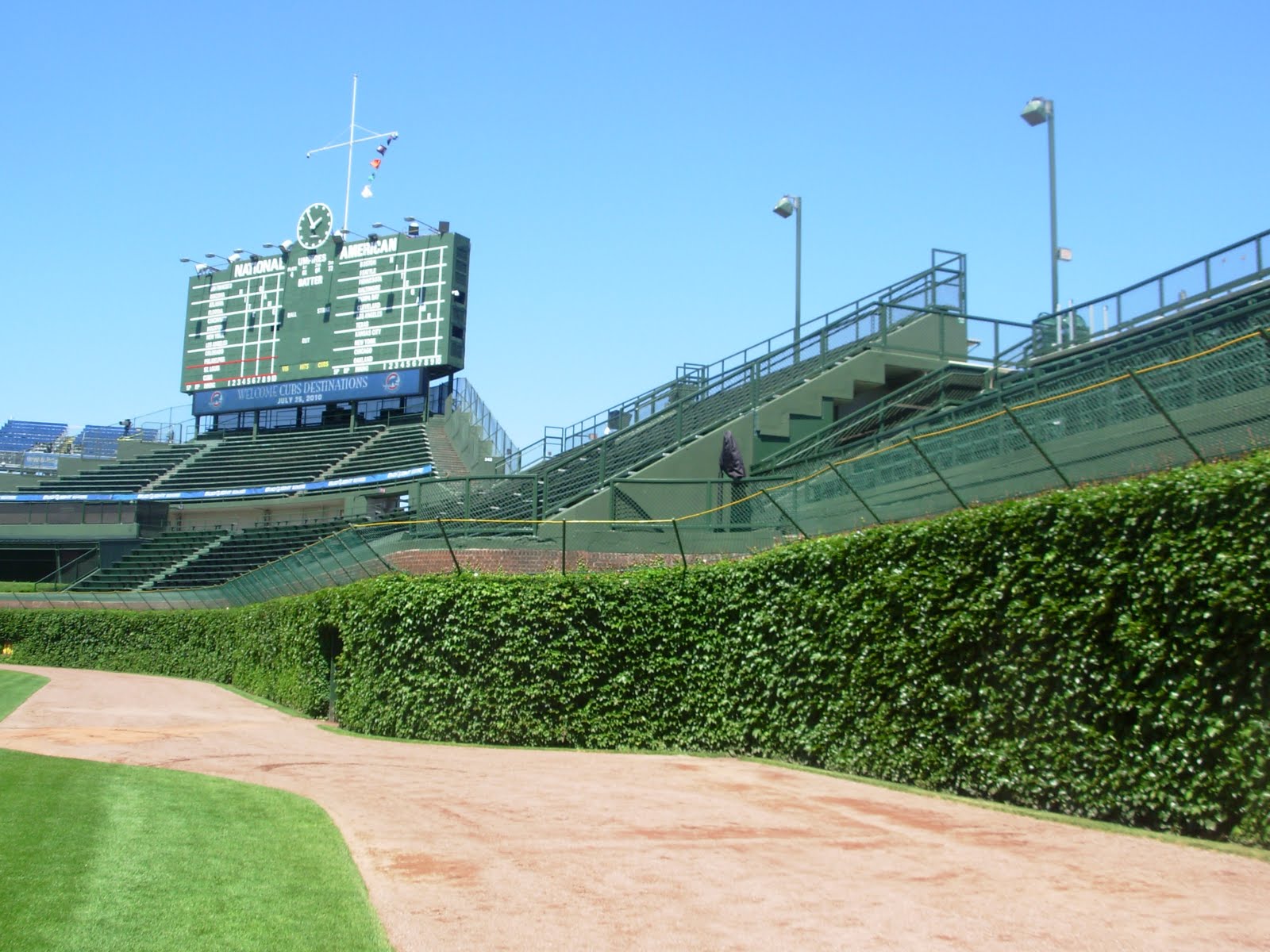 Wrigley Field Ivy We Walked To The Geous