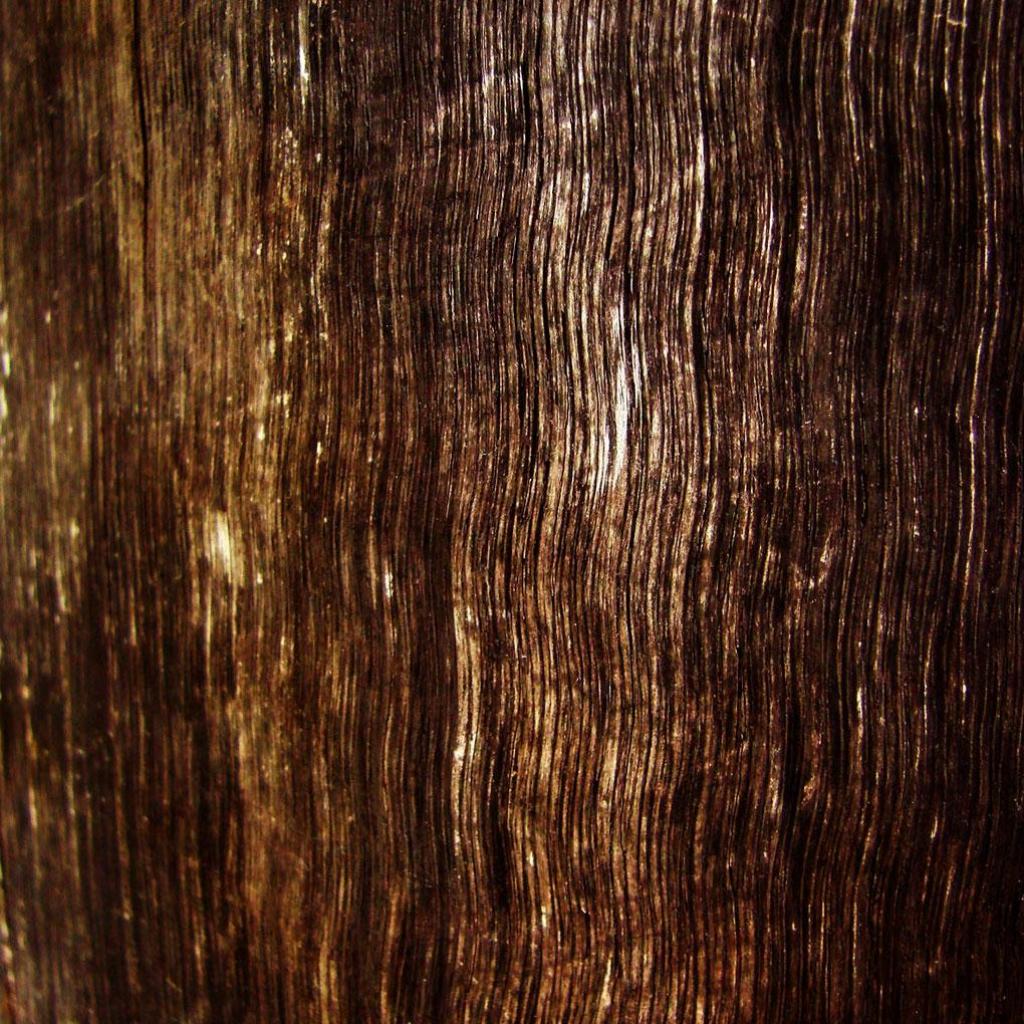 Dark Wood Grain iPad Wallpaper iPhone