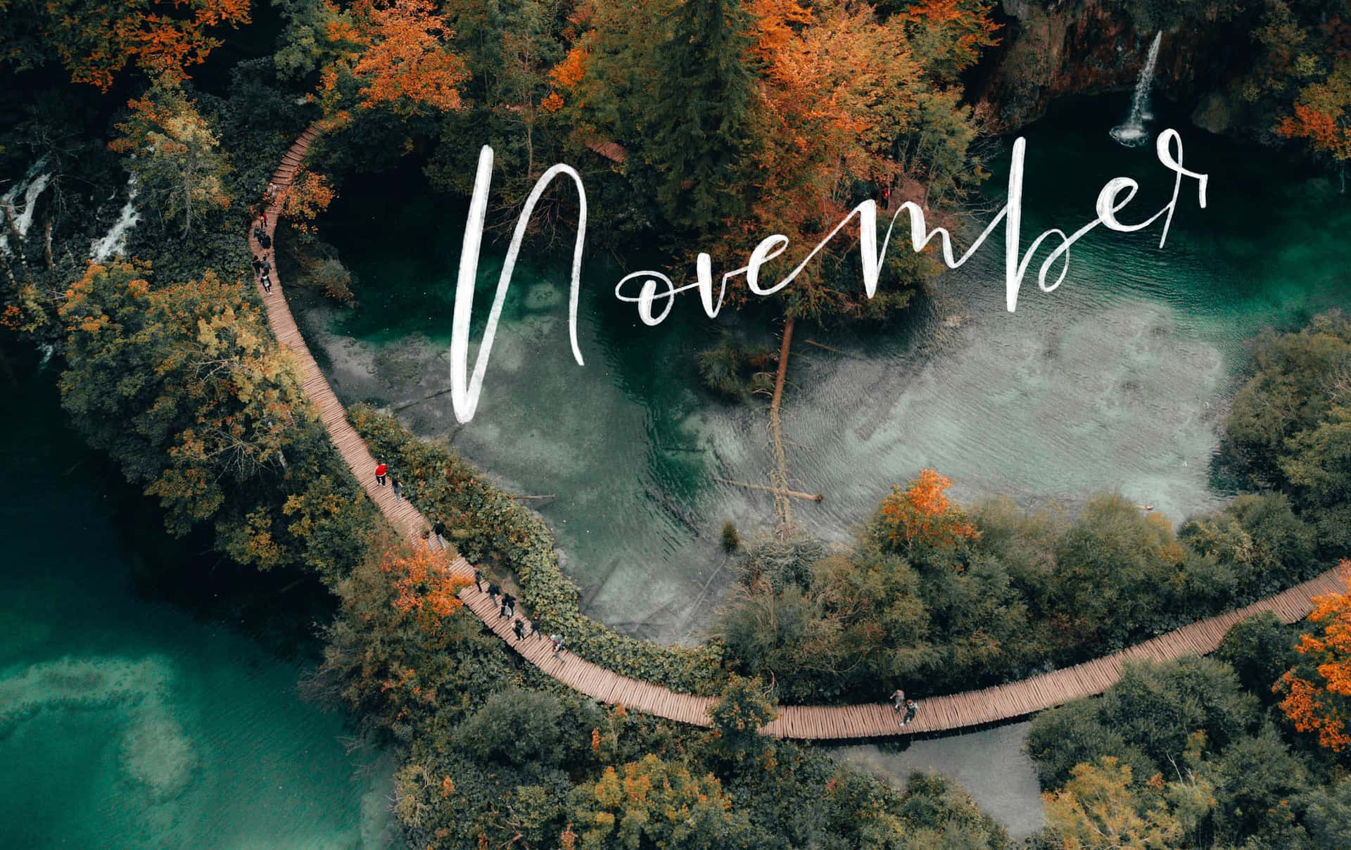 November Desktop Wallpaper