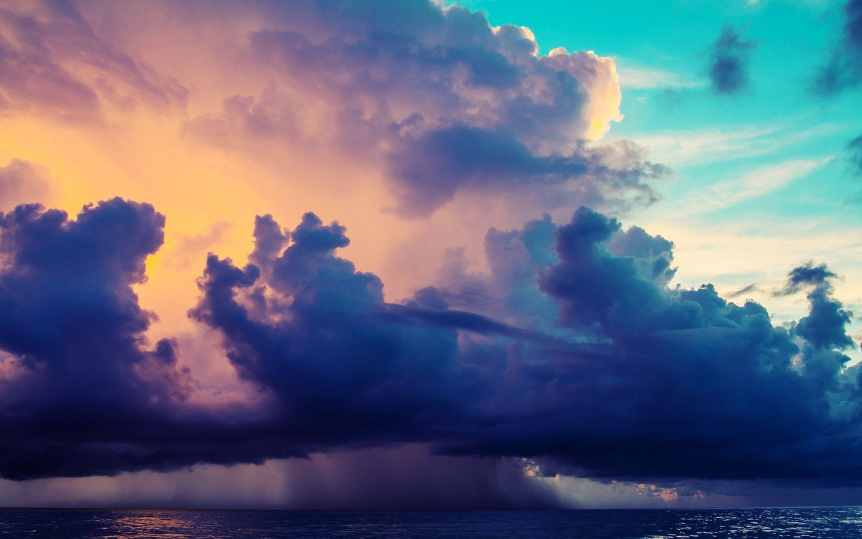 Download Storm clouds over the sea wallpaper 1728x1080