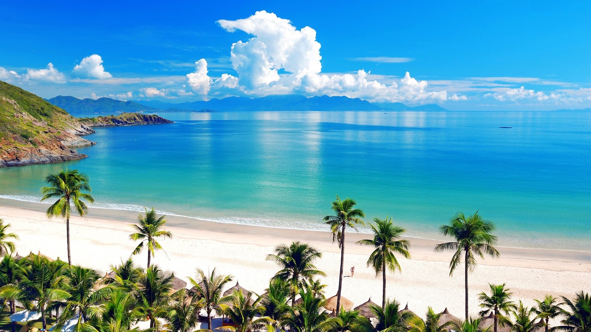 Wonderful Tropical Beach High Definition Desktop Background