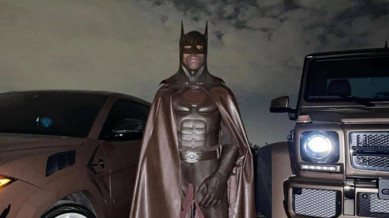 Travis Scott S Batman Costume Know Your Meme