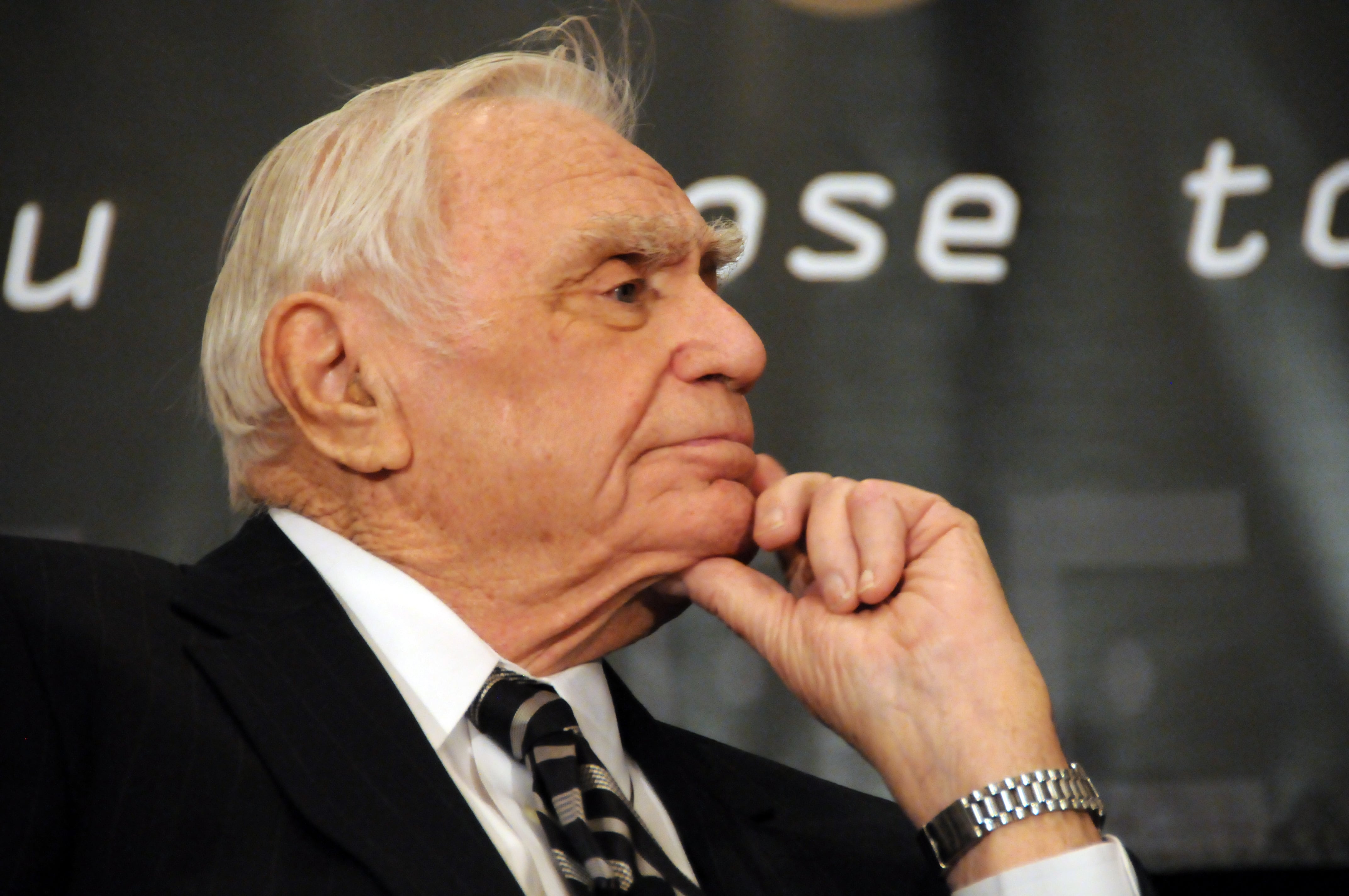Ernest Borgnine Wallpaper
