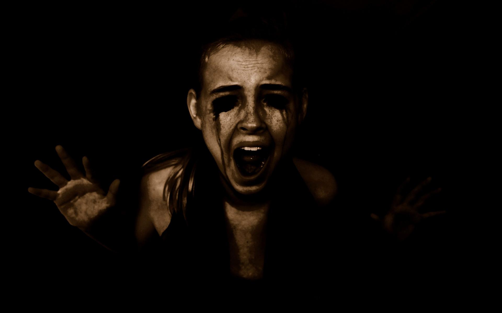 Evil Scary Creepy Spooky Halloween Women Girls Blood Demons Face