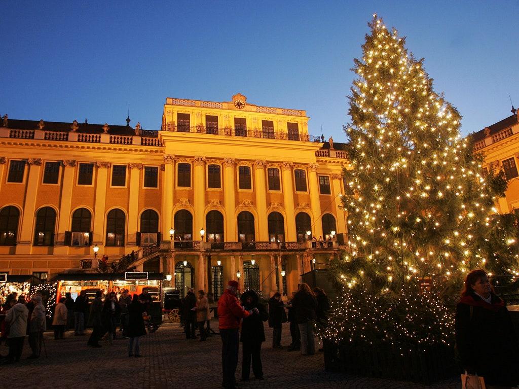 Tips For Navigating Vienna S Many Christmas Markets Cond Nast