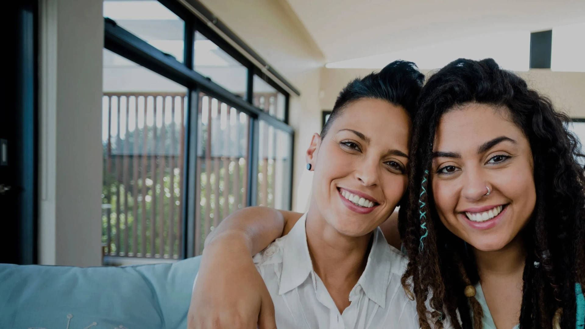 Lesbian Girl Couple At Home 5elexf1szkpee5tg Wallpaper