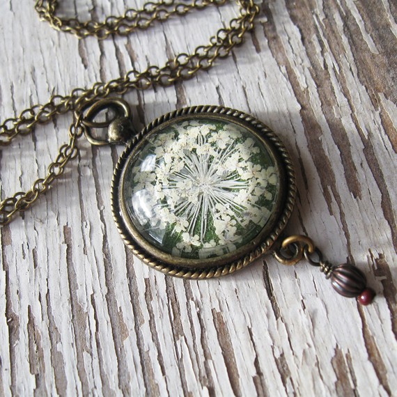 Items Similar To Queen Annes Lace Vintage Inspired Necklace On
