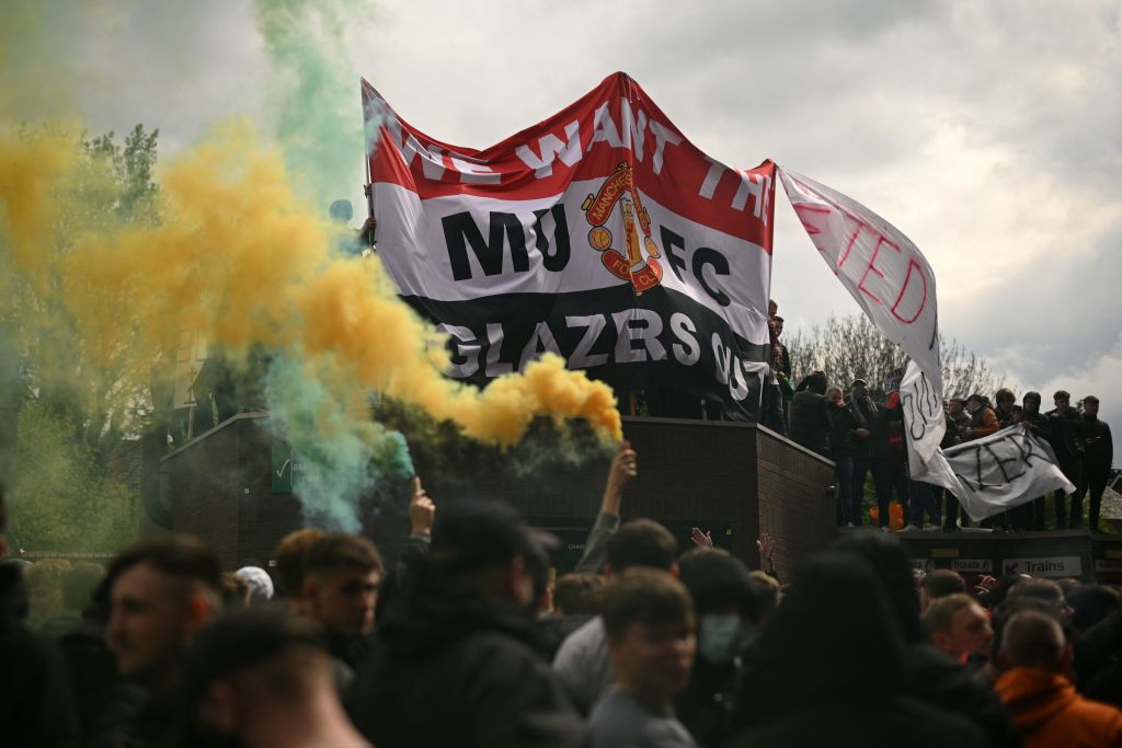Pictures Of Manchester United Fan Protests Against The Glazers