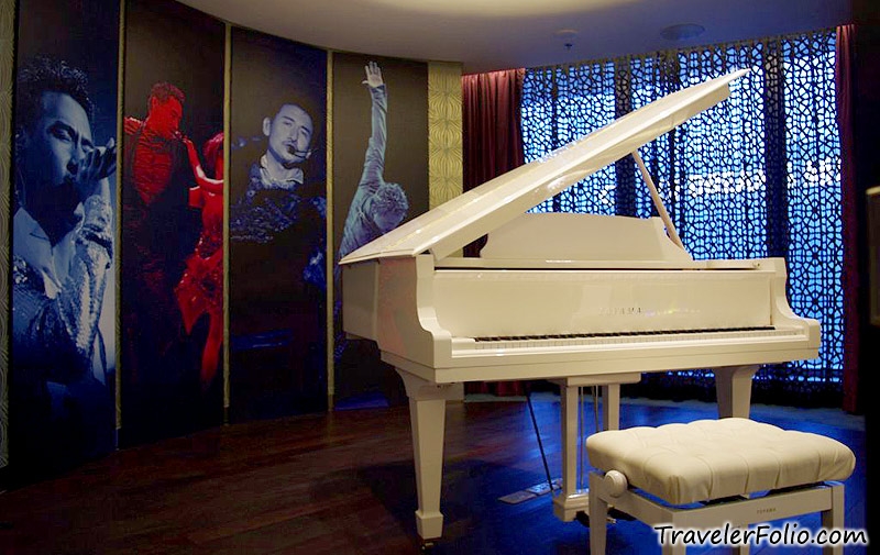 Concert Grand Piano Wallpaper A White Baby