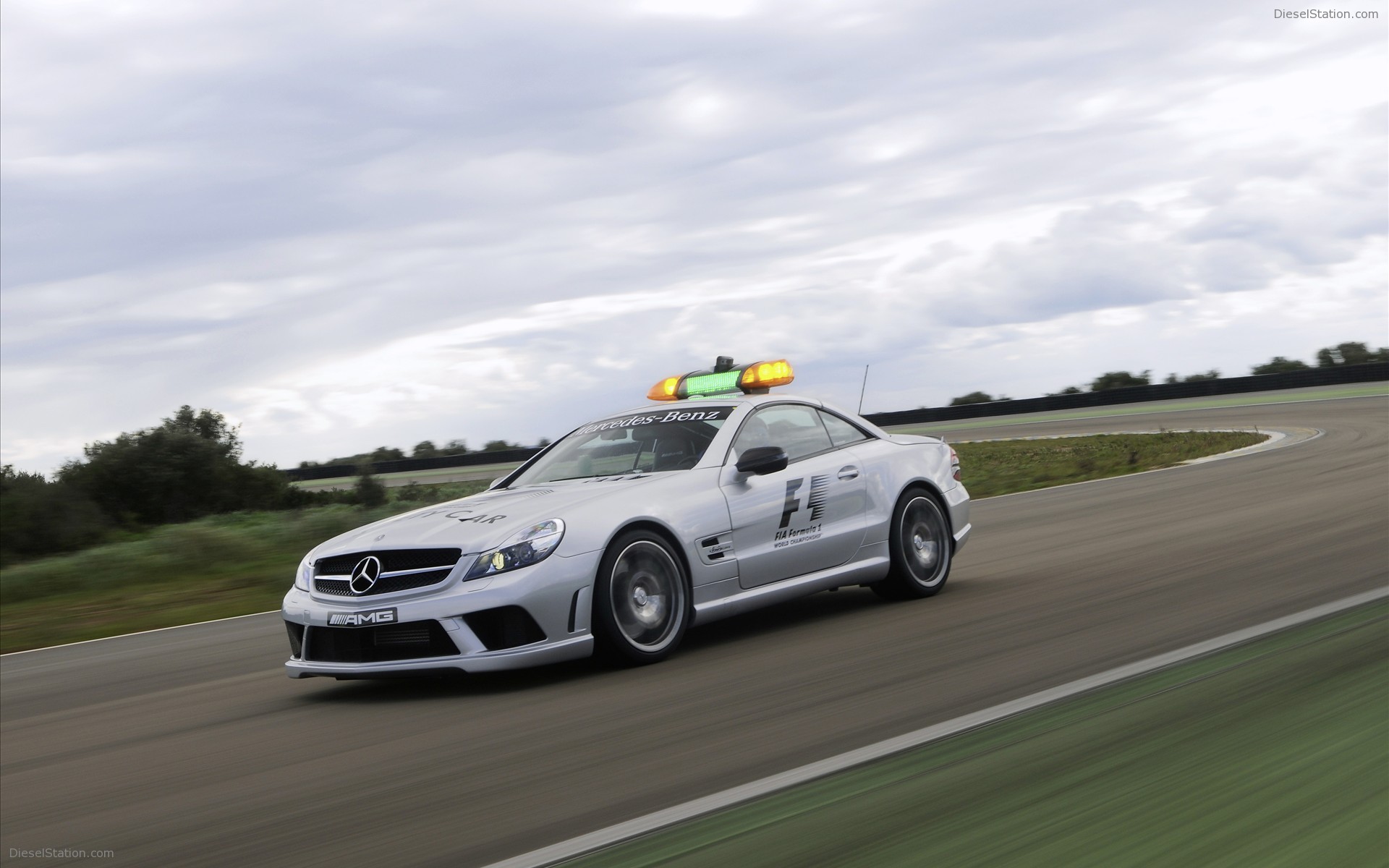 Mercedes Benz Sl63 Amg F1 Safety Car Widescreen