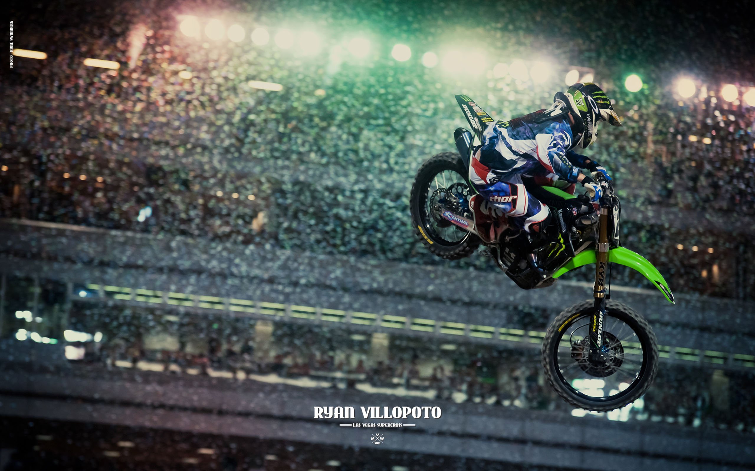 Motorbike Stunt Wallpaper Image