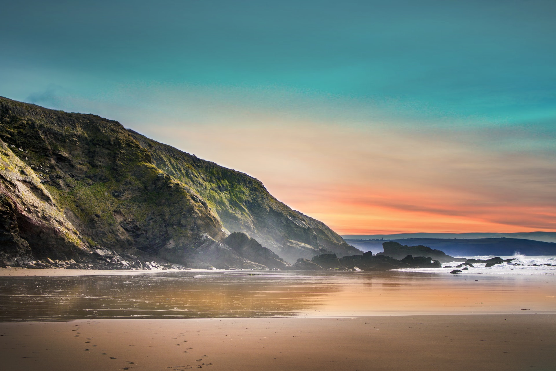 Scenic Of Beach During Dawn 4k HD Desktop Wallpaper The