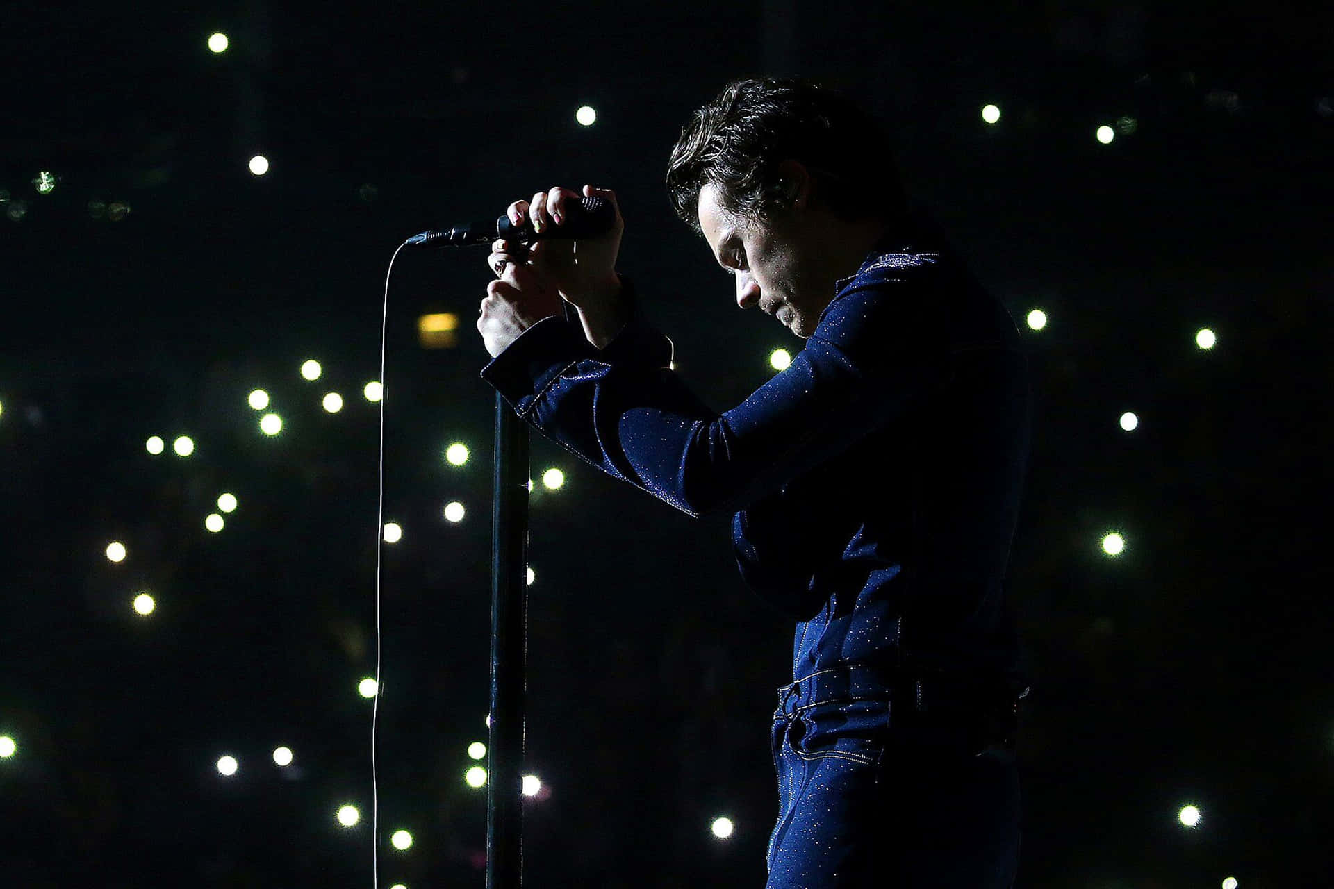 Harry Styles Laptop Wallpaper