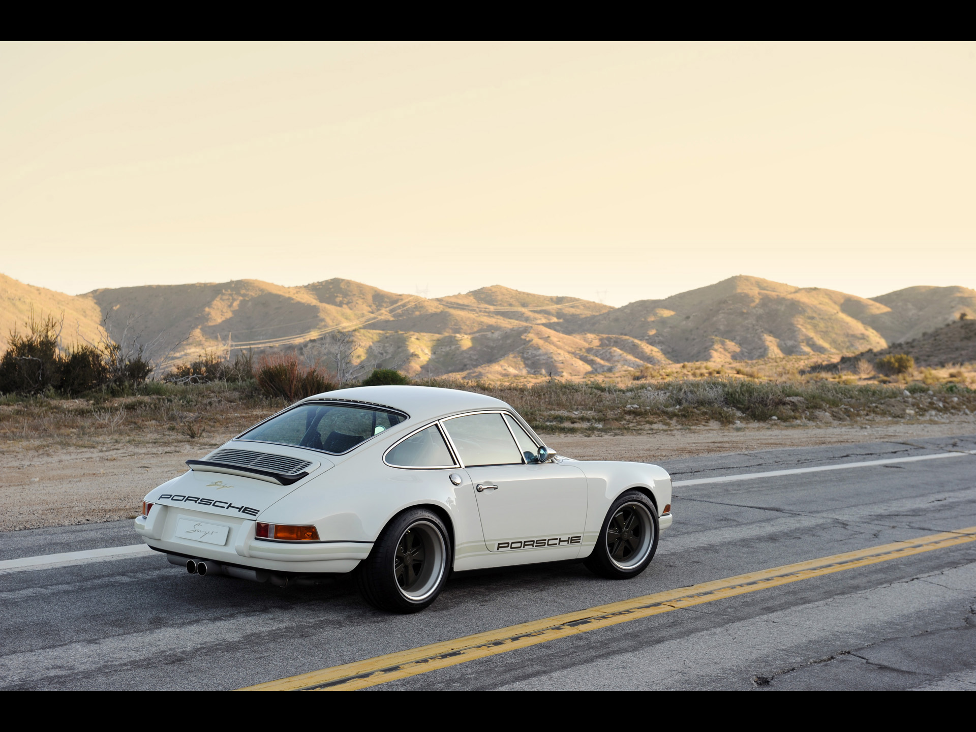 Singer iPhone Wallpaper Previous White Porsche Side