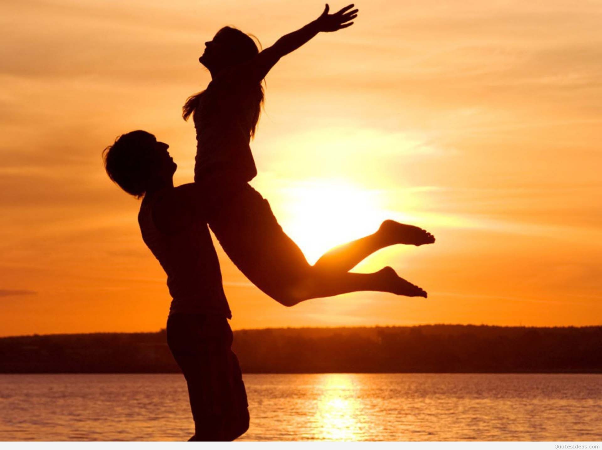 Love Hug Wallpaper