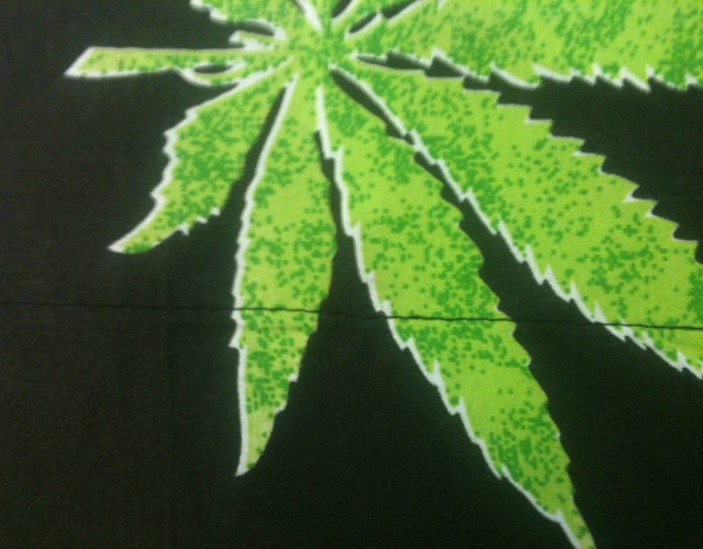Weed Leaf Bedding HD Wallpaper