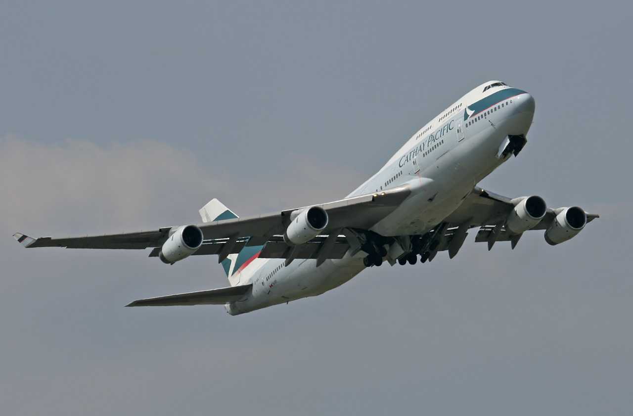 Boeing Cathay Pacific Takeoff Aircraft Wallpaper