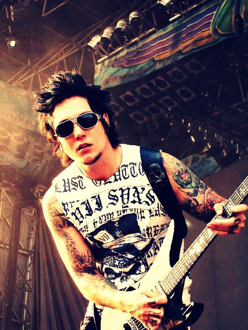 Top 1000 wallpapers blog Synyster gates wallpapers 500x666