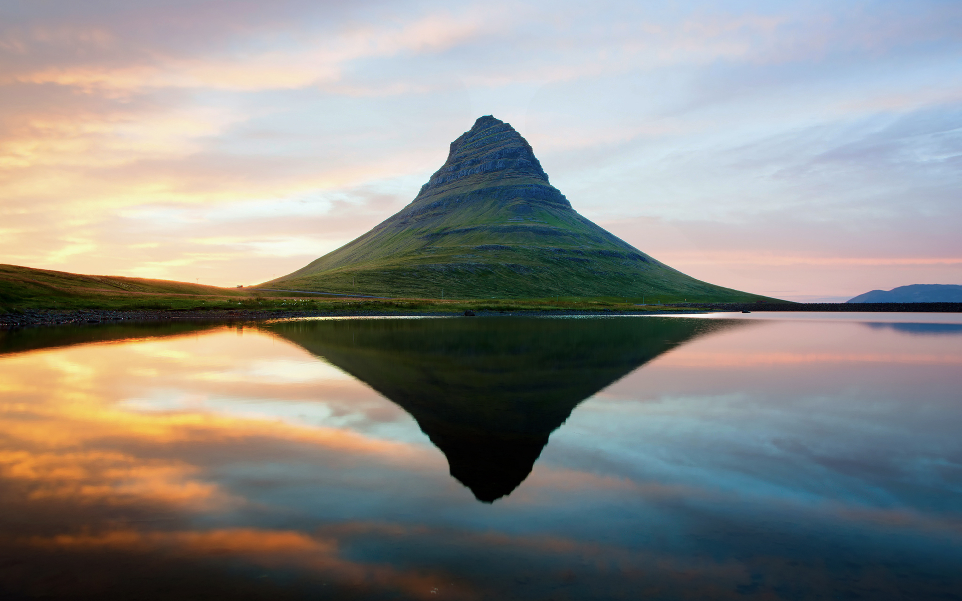 Iceland Volcano Landscape Desktop Wallpaper