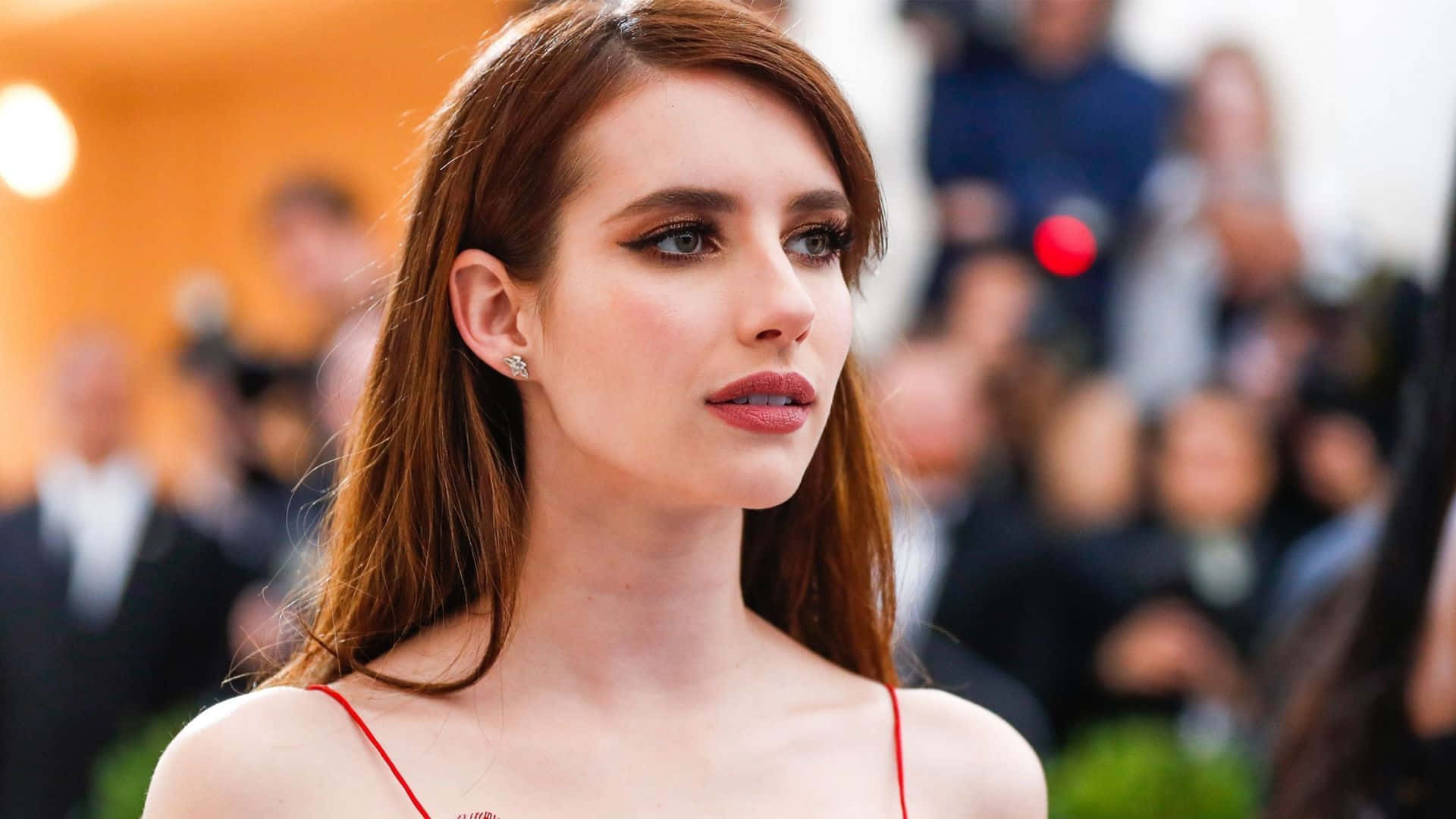 Stunning Outfits And Glamour At The Met Gala Wallpaper