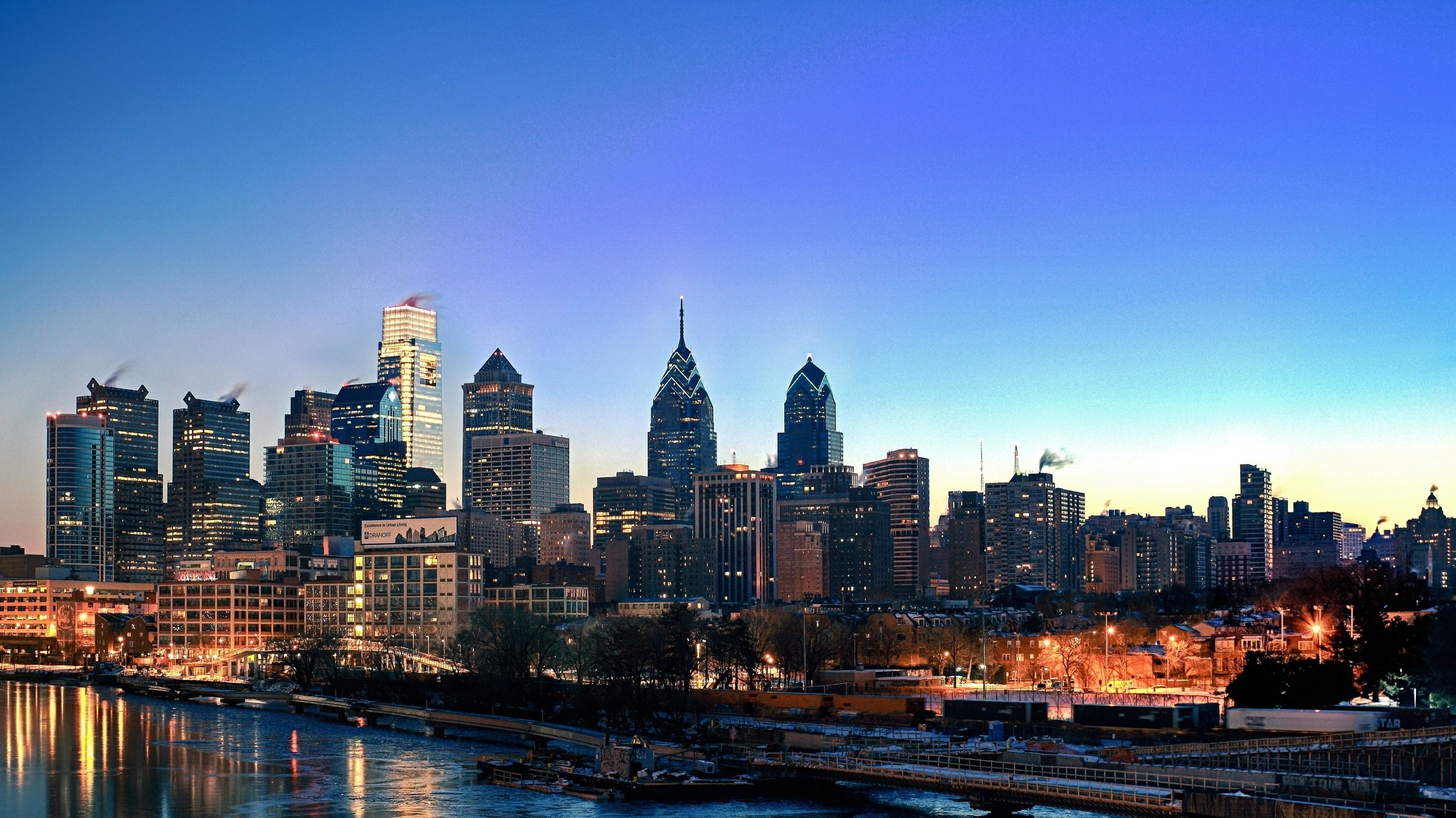 Philadelphia Night Skyline Wallpaper