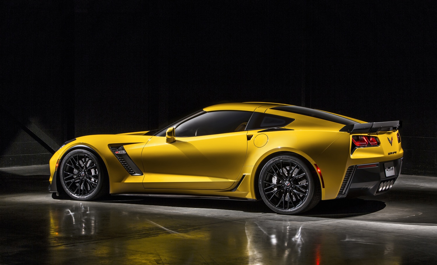 Will Also Be Offered For The Z06 Chevrolet Corvette