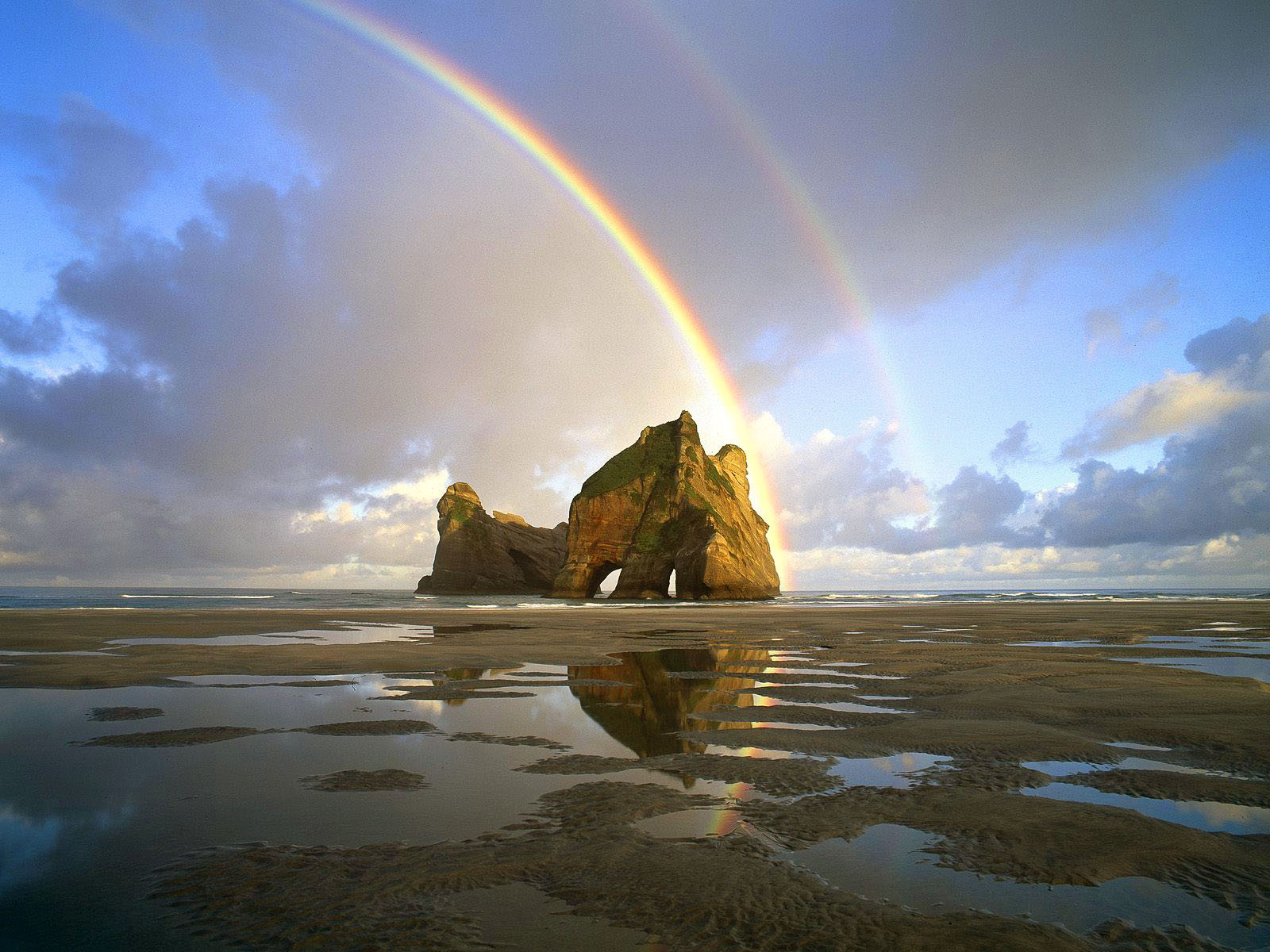 Of The Worlds Most Beautiful Rainbow Photography Examples