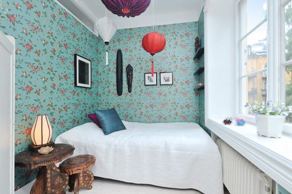 Charming Square Meter Flat With Floral Wallpaper