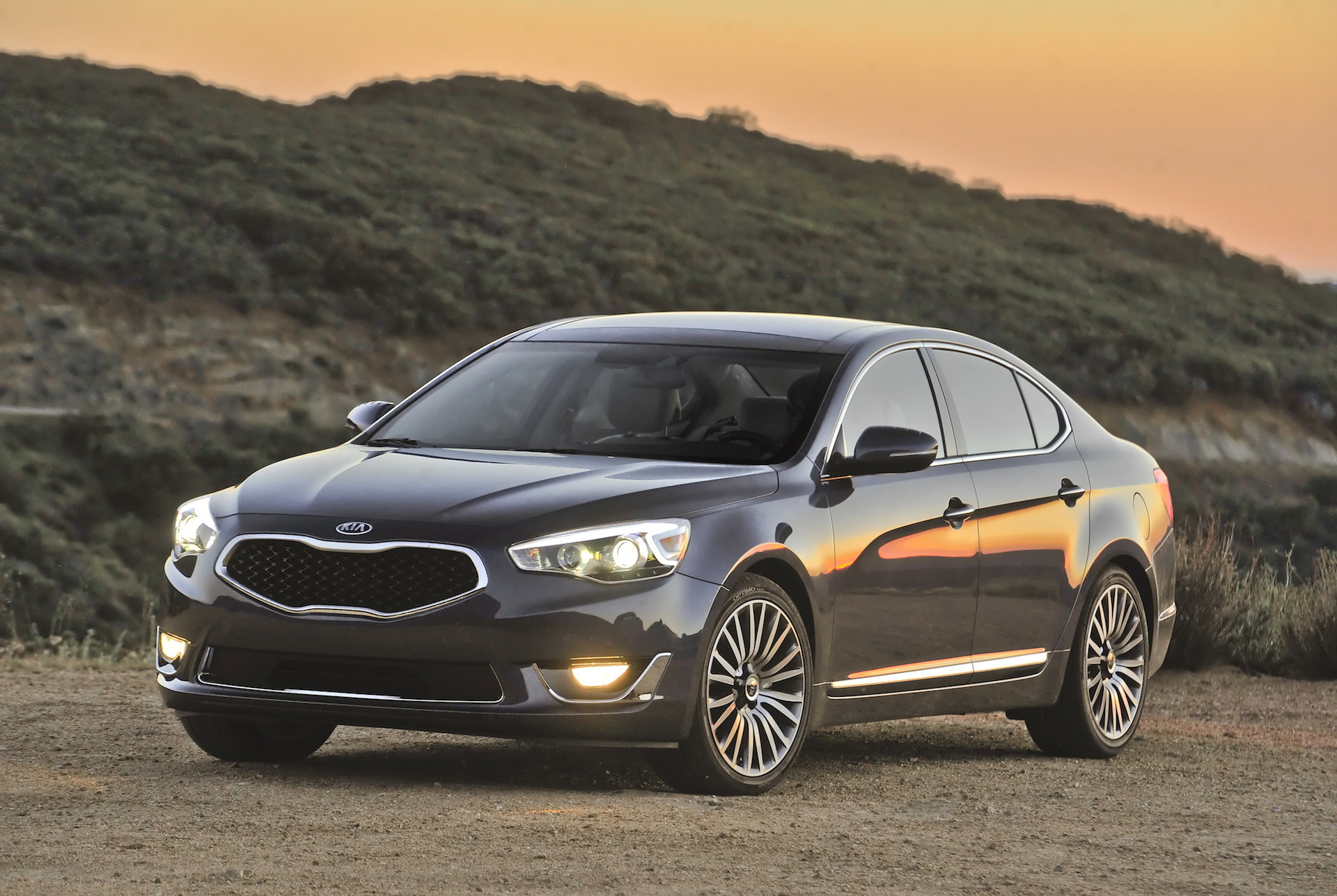 Kia Cadenza Re Ratings Specs Prices And Photos The