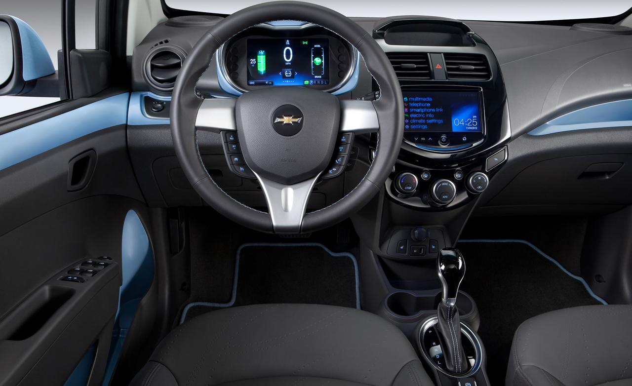 2014 Chevrolet Spark EV interior 1280x782