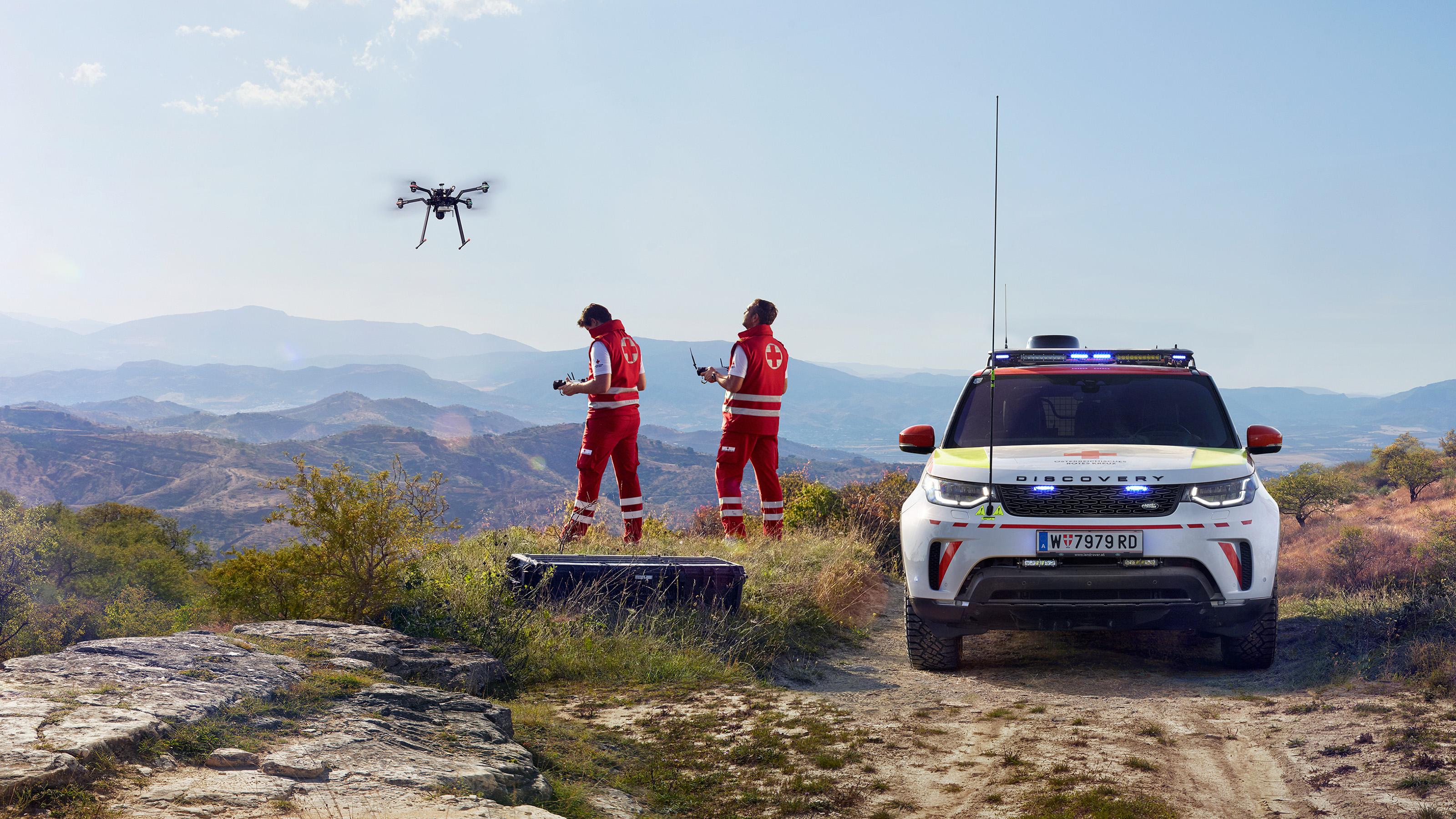 Land Rover Discovery Red Cross Emergency Response Vehicle