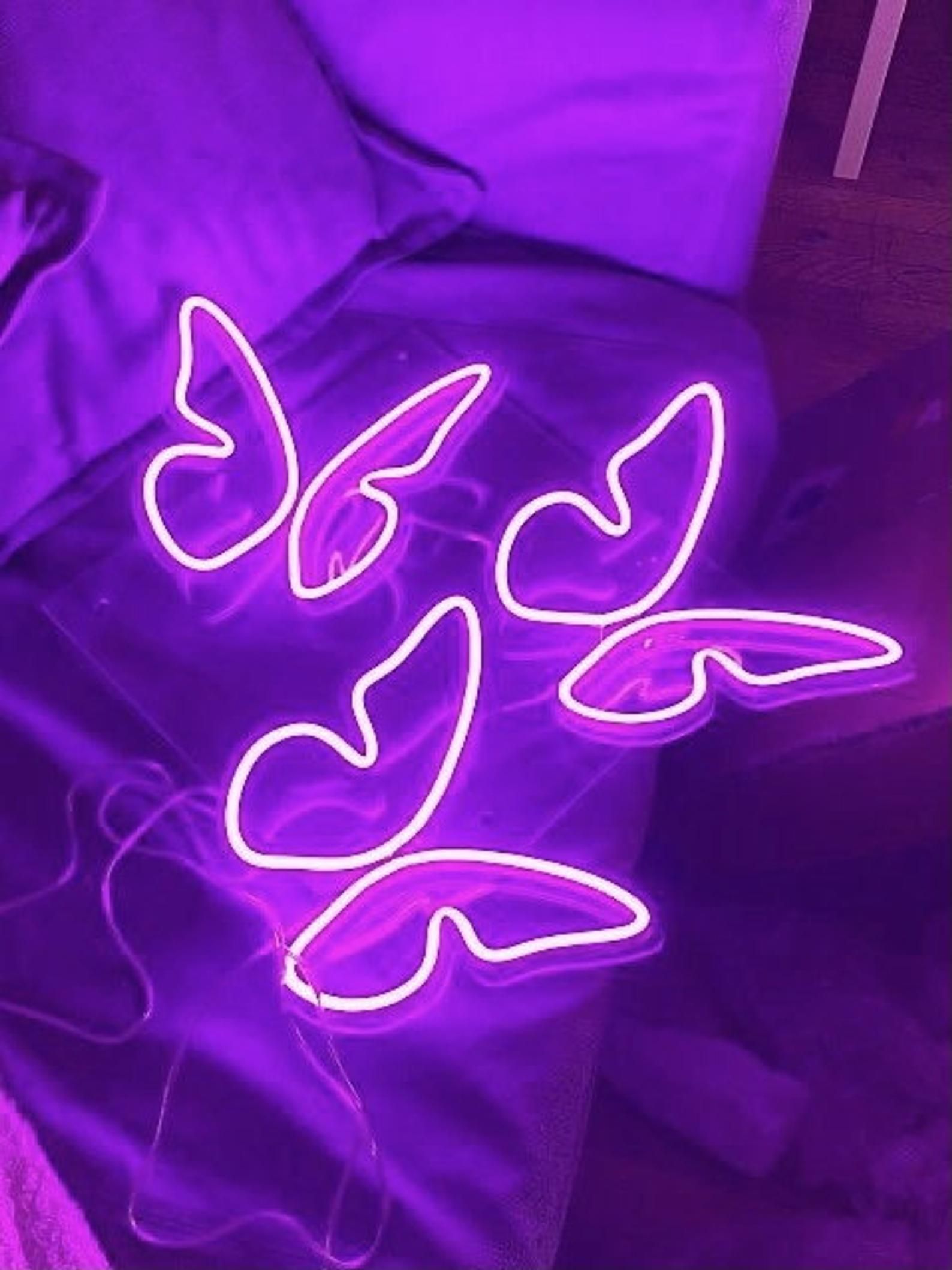 Light Purple Aesthetic Wallpaper By Fastii