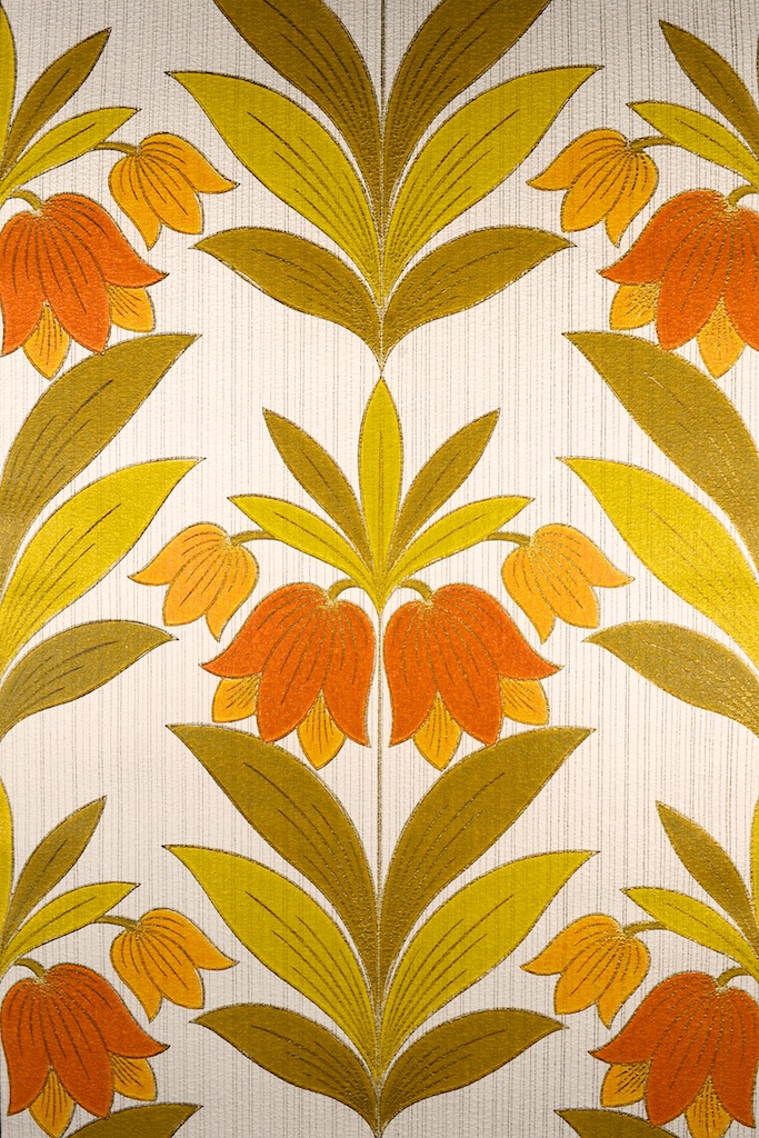 Large Flower Pattern Vintage Wallpaper