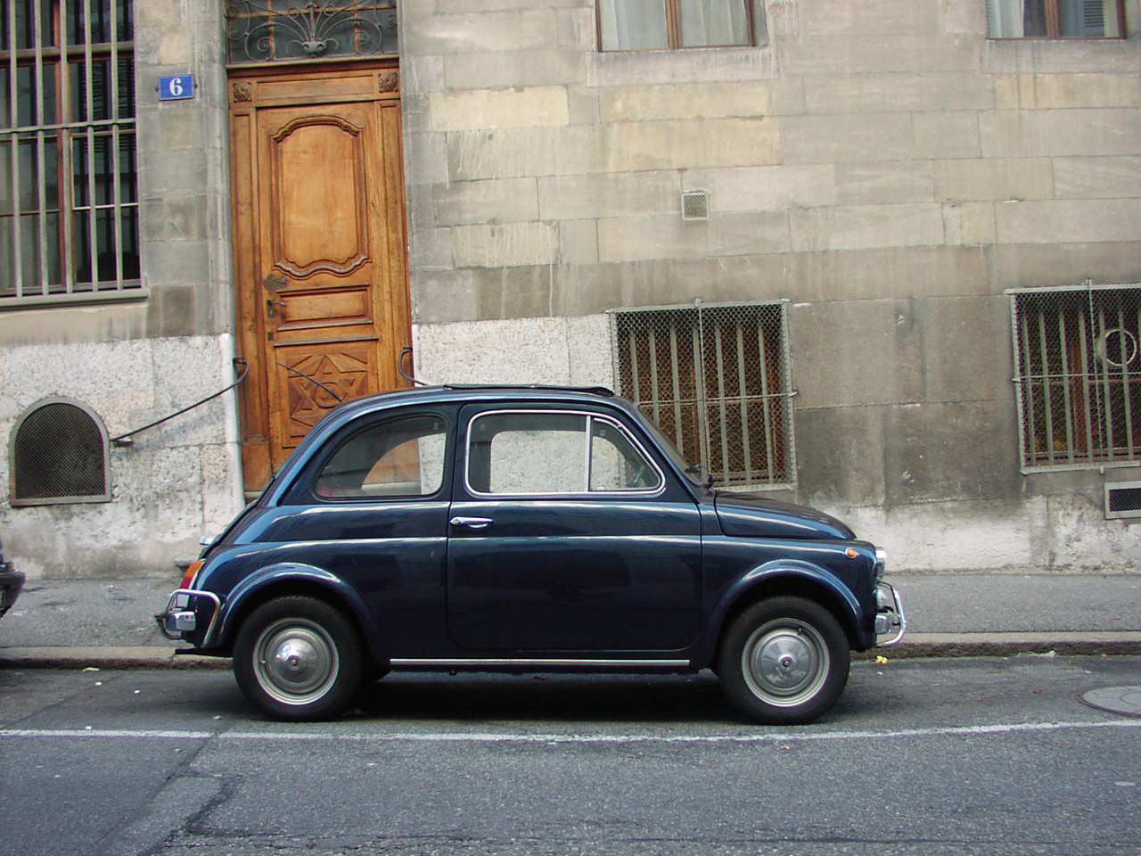 Desktop Wallpaper Of Old Fiat Car Puter