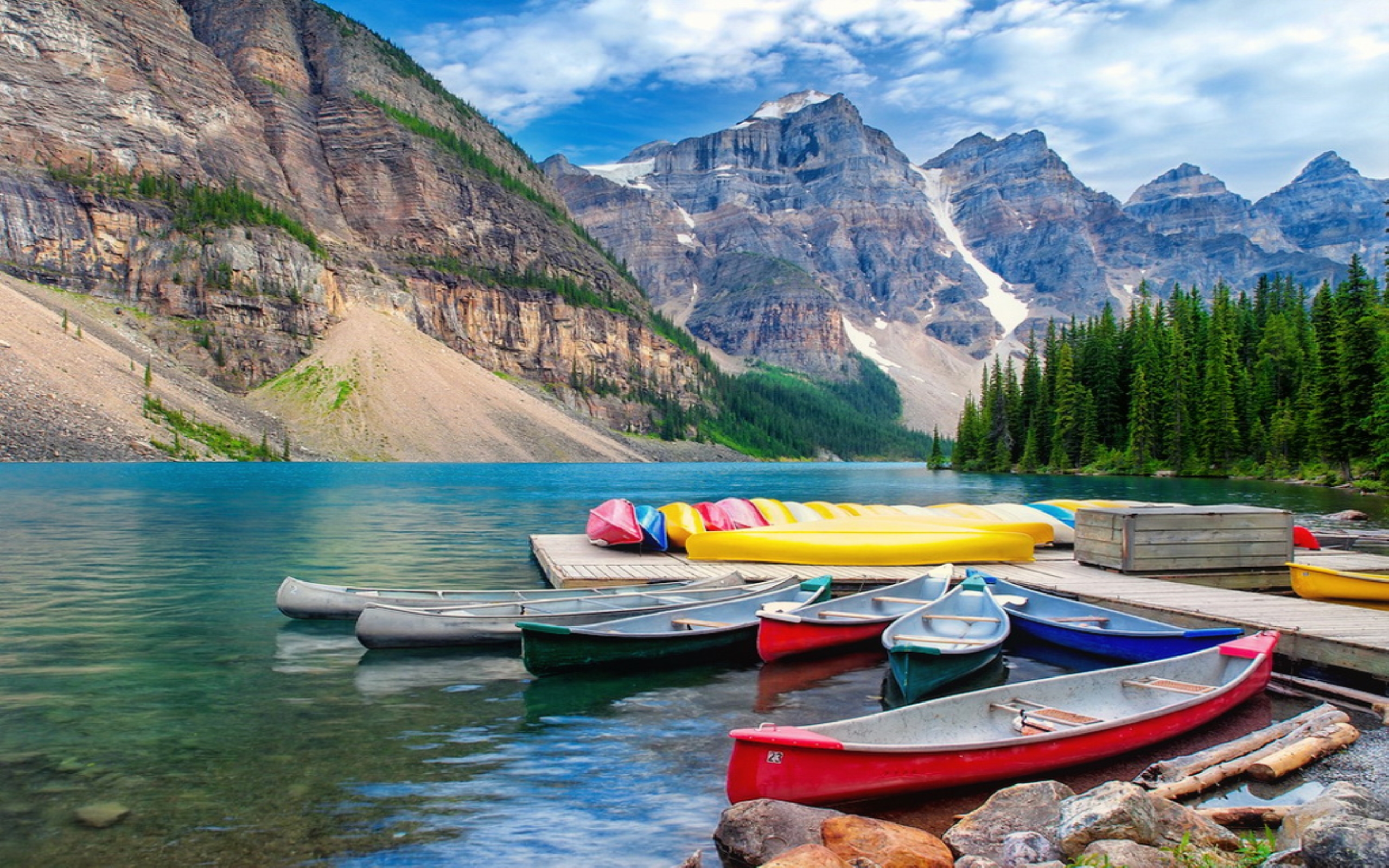 Moraine Lake Canoes HD Wallpaper