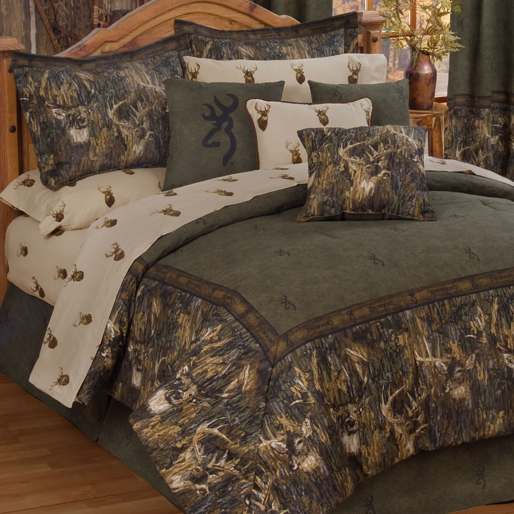 BrowningR Whitetails Deer Camo Comforter Bedding 2000x2000
