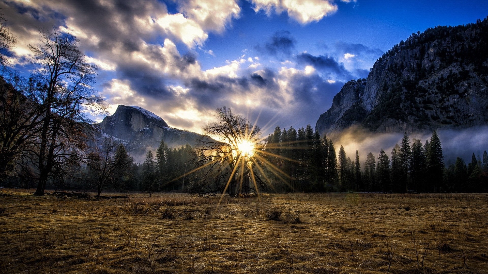 Sunrise over Yosemite Valley with Half Dome in the background