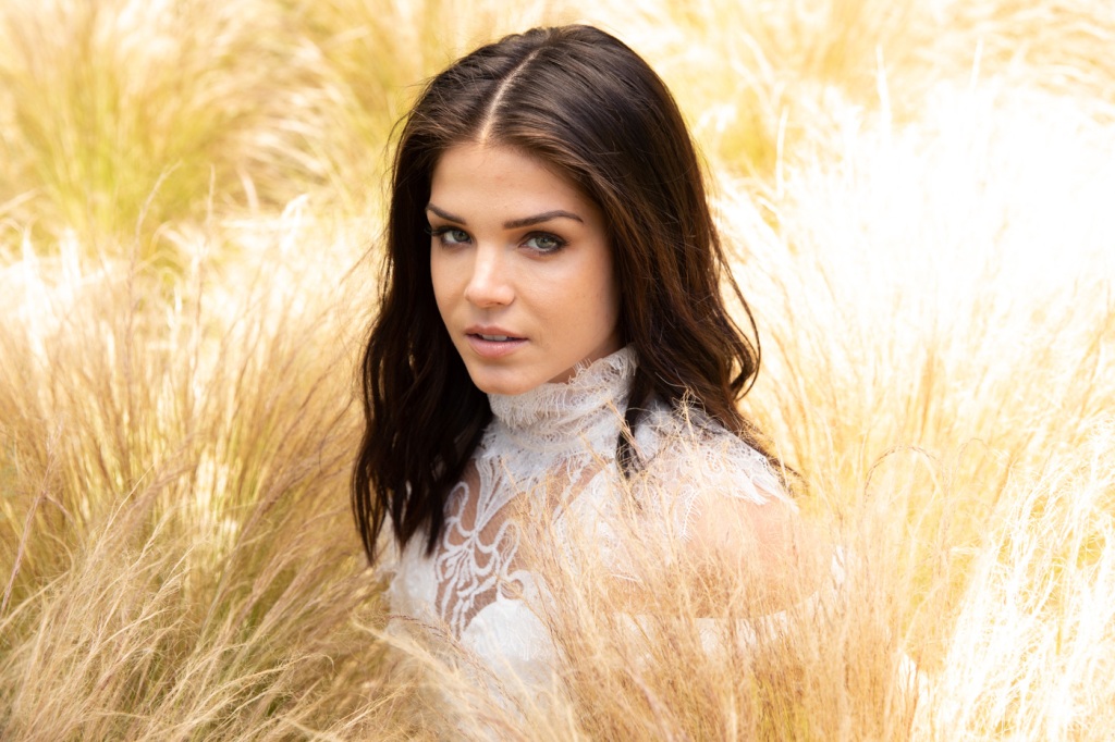 Marie Avgeropoulos Image HD Wallpaper And