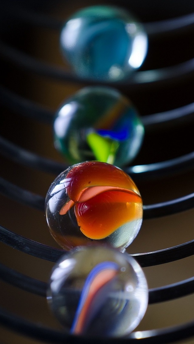 Glass Balls Macro Photography iPhone 5s 5c Se Wallpaper