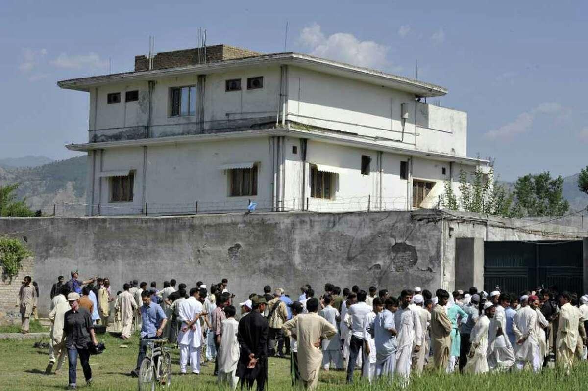 Pakistan Destroying Bin Laden Compound