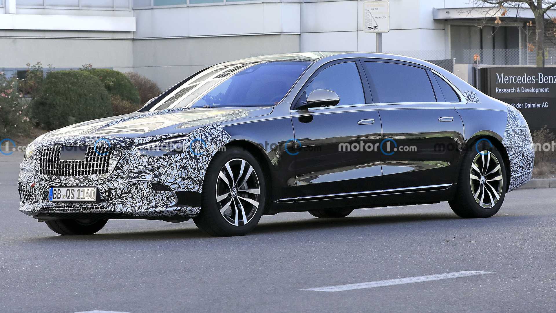 Mercedes Maybach S Class Spied Looking Snazzy With Little Camo