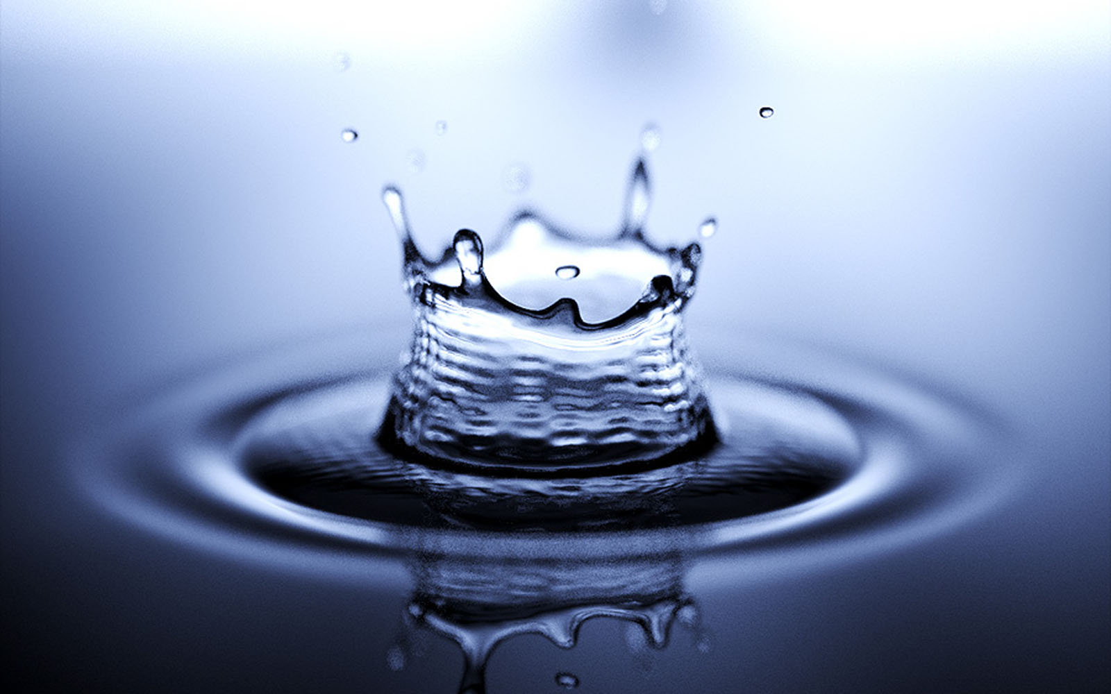 Water Splash Wallpaper