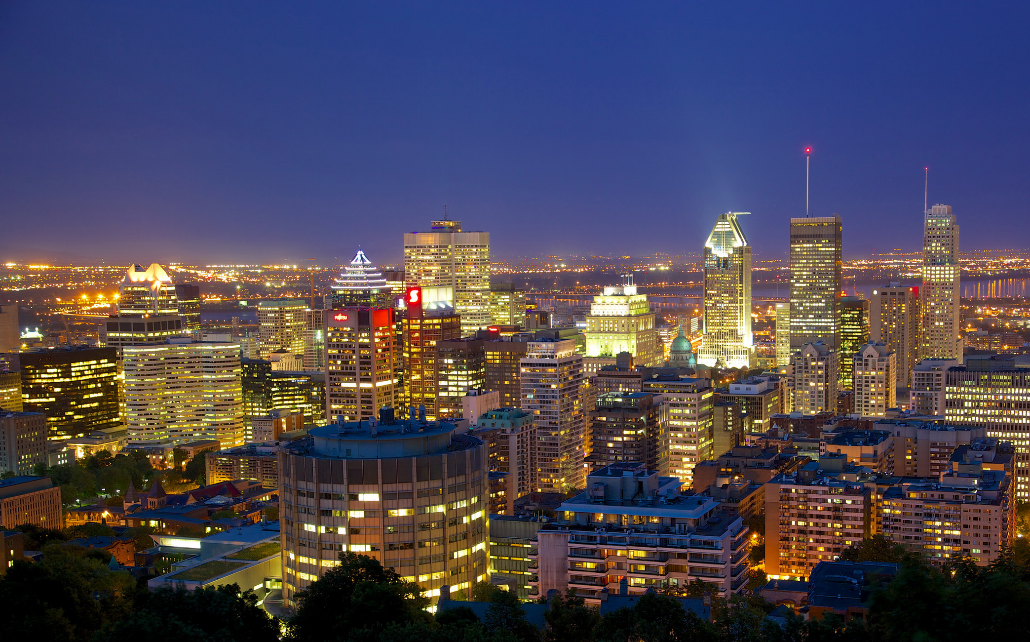 Montreal Canada Wallpaper Background